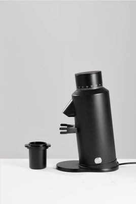 Máy nghiền đậu espresso 120g có công suất cao với máy nghiền đậu phẳng 64mm và công suất 300W